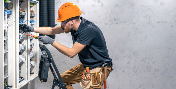Best Circuit Breaker Repair  in North Tustin, CA